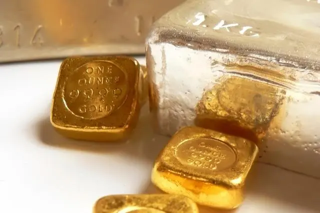 Account Types and Tax Benefits - Complete Guide to Traditional, Roth, and SEP Gold IRA Accounts